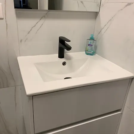 Le Charles Iii : Elegance Et Serenite