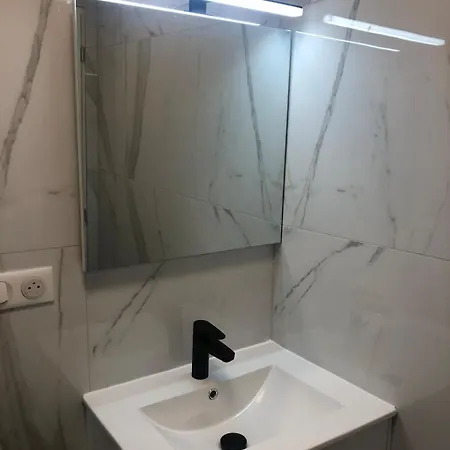 Le Charles Iii : Elegance Et Serenite نانسي