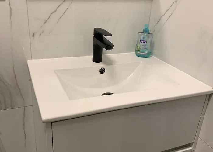 Le Charles Iii : Elegance Et Serenite